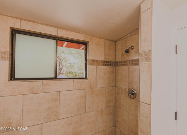 5417 E 3rd St, Tucson, AZ 85711 - full bath featuring tiled shower