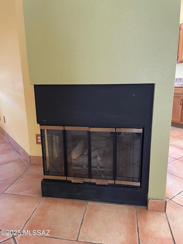 interior details featuring baseboards