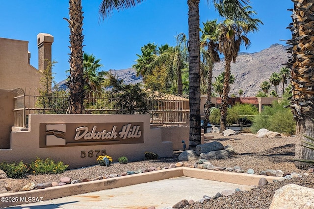 5675 N Camino Esplendora Unit 1103, Tucson, AZ 85718 - community / neighborhood sign with a mountain view