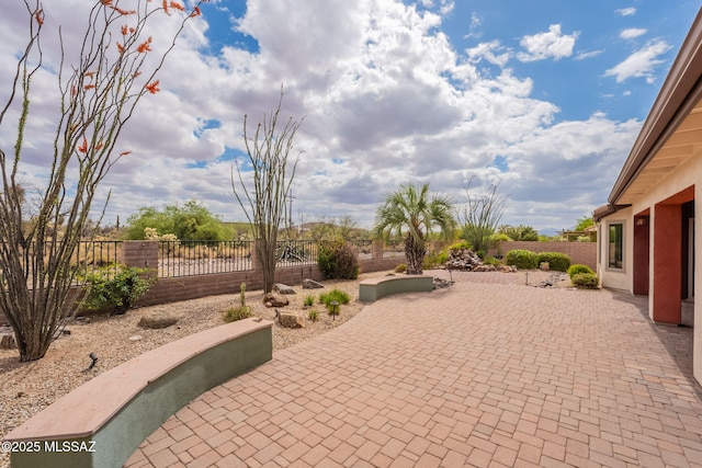 2740 E Ponce Ct, Green Valley, AZ 85614 - view of patio with a fenced backyard
