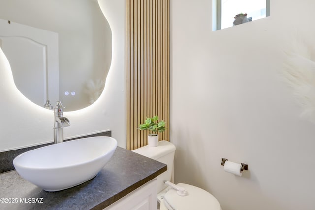 29 W Camino Rancho Viejo, Sahuarita, AZ 85629 - bathroom featuring toilet and vanity