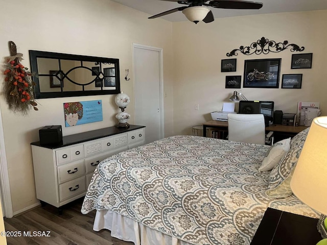 bedroom with dark wood-style flooring and ceiling fan