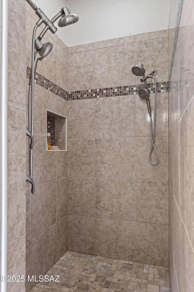 4544 N Camino Real, Tucson, AZ 85718 - full bathroom with tiled shower
