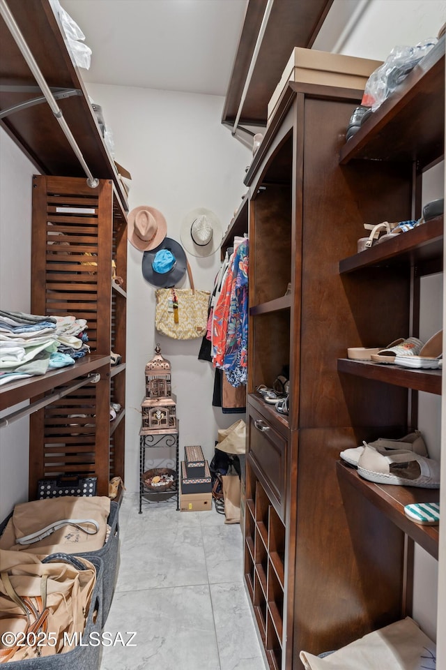 4544 N Camino Real, Tucson, AZ 85718 - view of walk in closet