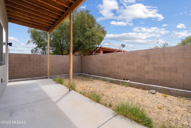 156 E Stone Ct, Tucson, AZ 85705 - view of patio / terrace featuring a fenced backyard