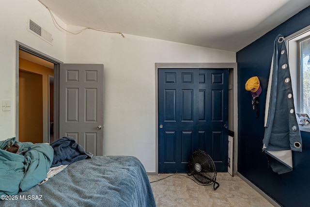 2220 E 35th St, Tucson, AZ 85713 - bedroom with a closet and lofted ceiling