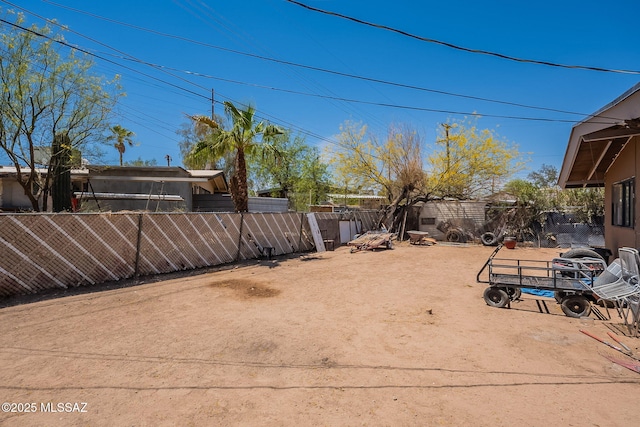 2220 E 35th St, Tucson, AZ 85713 - view of yard featuring fence