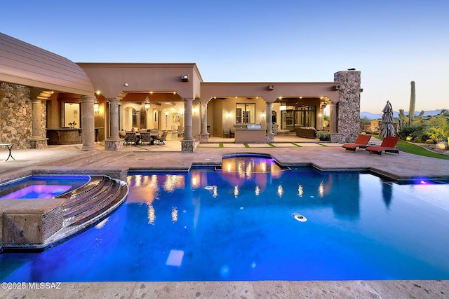 6015 N Camino Preciado, Tucson, AZ 85718 - view of swimming pool with a patio, ceiling fan, outdoor dining space, and a pool with connected hot tub