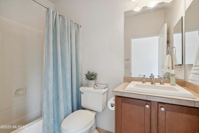 385 E Cedarvale Rd, Tucson, AZ 85704 - bathroom with vanity and shower / bath combo with shower curtain