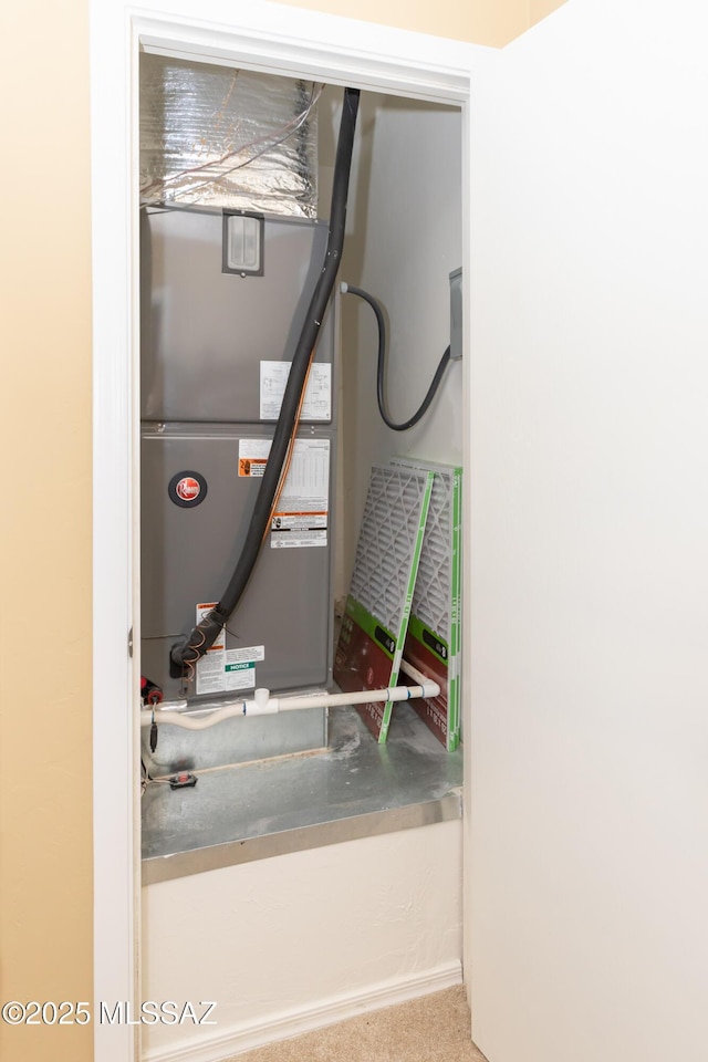 6591 S Avenida Santa Carolina, Tucson, AZ 85756 - utilities with heating unit