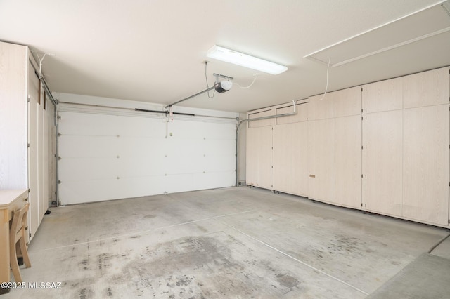 14670 N Wonderview Dr, Oro Valley, AZ 85755 - garage with a garage door opener