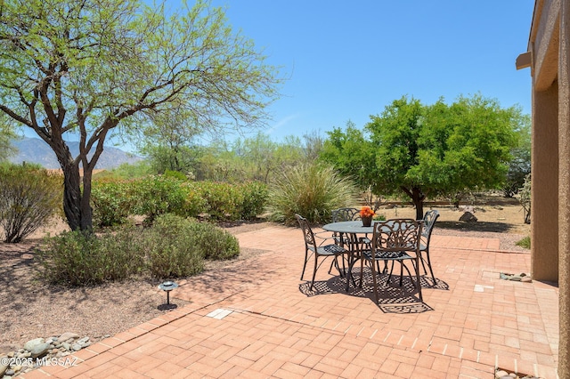14670 N Wonderview Dr, Oro Valley, AZ 85755 - view of patio / terrace with outdoor dining area