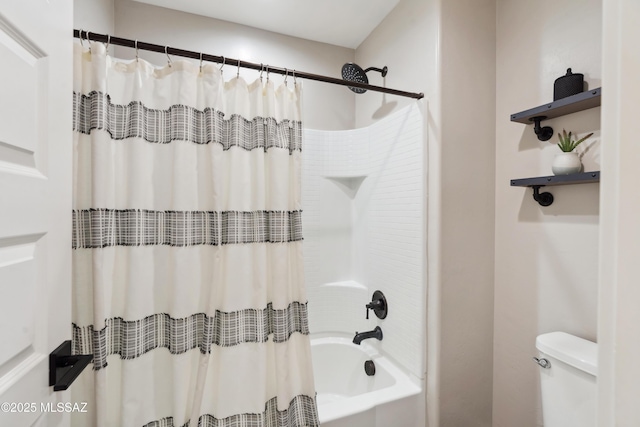 11479 N Desert Calico Loop, Tucson, AZ 85742 - full bathroom with shower / bath combination with curtain and toilet