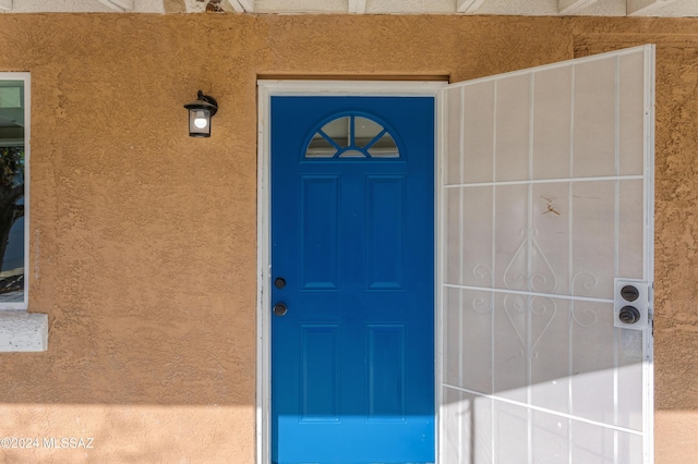 4029 E Fort Lowell Rd, Tucson, AZ 85712 - property entrance with stucco siding