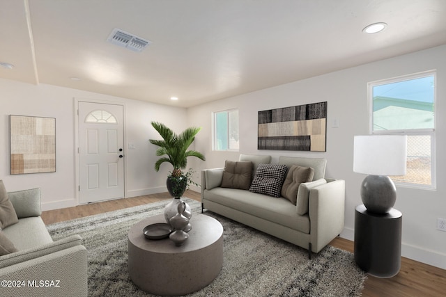 4367 N Radin Ave, Tucson, AZ 85705 - living room featuring visible vents, wood finished floors, baseboards, and recessed lighting