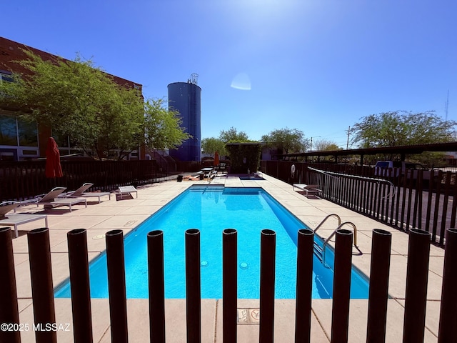 1001 E 17th St Apt 106, Tucson, AZ 85719 - community pool with fence and a patio
