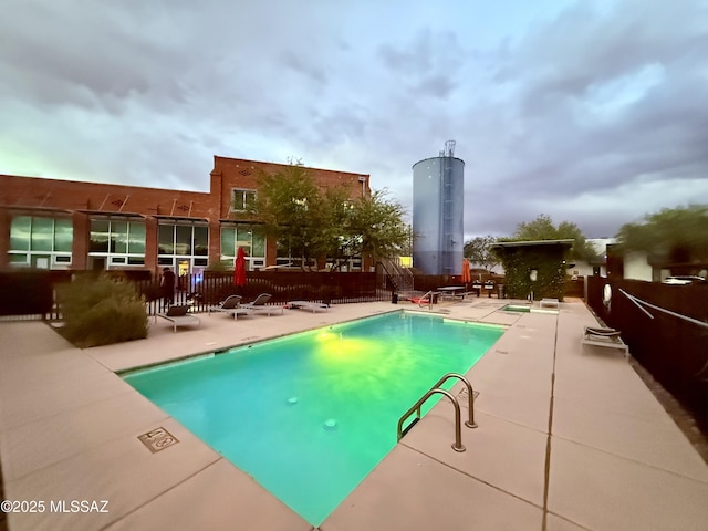 1001 E 17th St Apt 106, Tucson, AZ 85719 - community pool featuring fence and a patio area