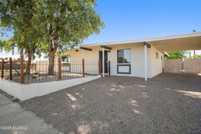 6664 E Mary Dr, Tucson, AZ 85730 - view of front of property with fence