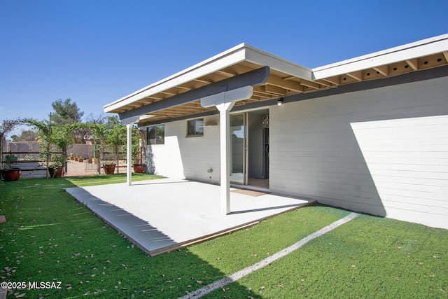 6664 E Mary Dr, Tucson, AZ 85730 - back of house with a patio area