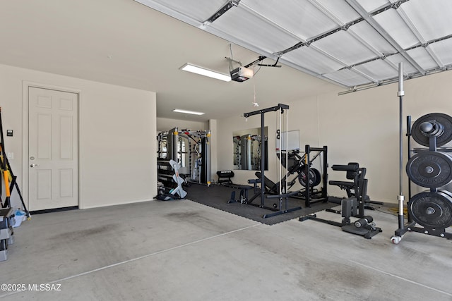 7809 S Land Grant Dr, Tucson, AZ 85747 - exercise room with a garage