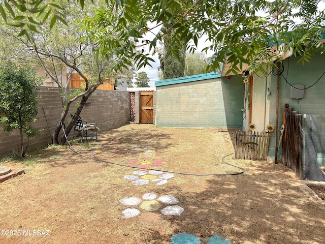 919 W 3rd Ave, San Manuel, AZ 85631 - fenced backyard with a gate