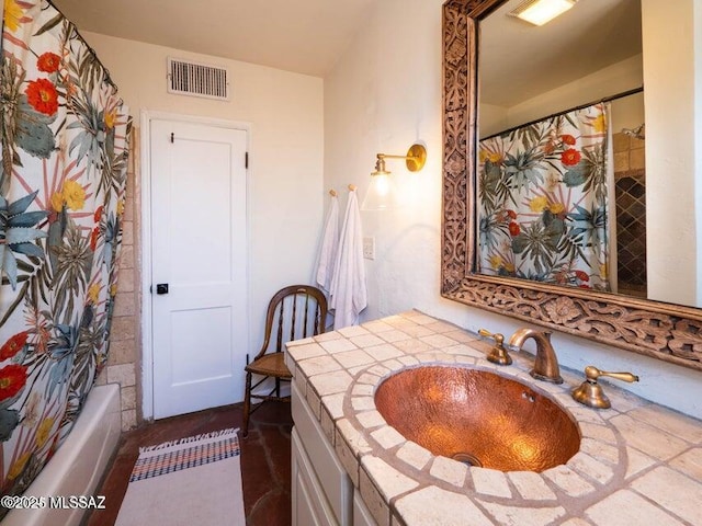 1700 N Winstel Blvd, Tucson, AZ 85716 - full bath with vanity and shower / bath combo