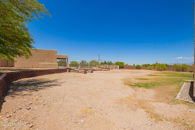 13940 E Hay Bale Trl, Vail, AZ 85641 - view of yard with fence