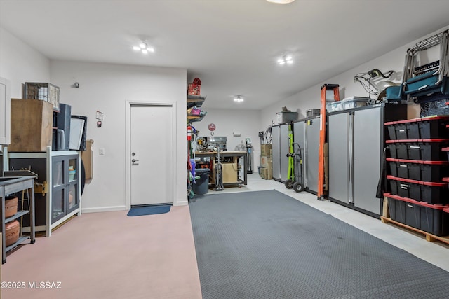 7138 W Ferntree Ln, Tucson, AZ 85757 - view of garage