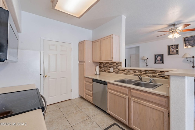 7050 E Sunrise Dr Unit 12106, Tucson, AZ 85750 - kitchen with light brown cabinets, stainless steel appliances, a sink, tasteful backsplash, and ceiling fan