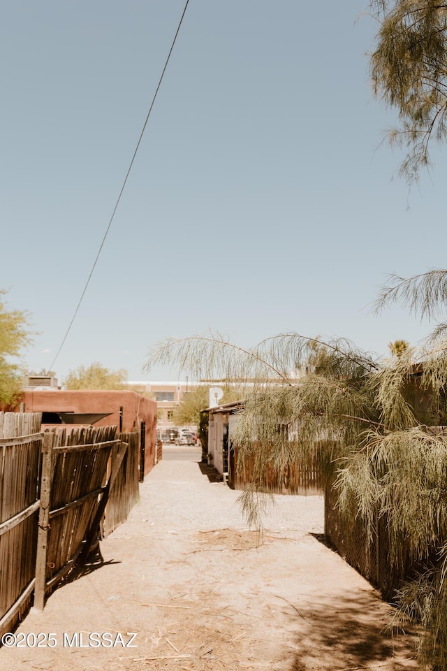 616 E 8th St, Tucson, AZ 85705 - view of community featuring fence