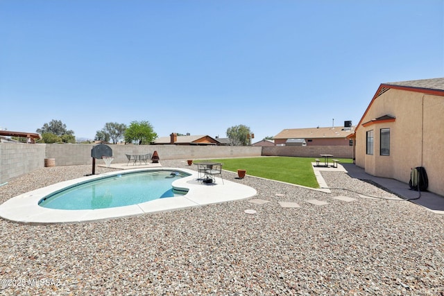 1861 W Sauvignon Dr, Tucson, AZ 85746 - view of pool with a patio area
