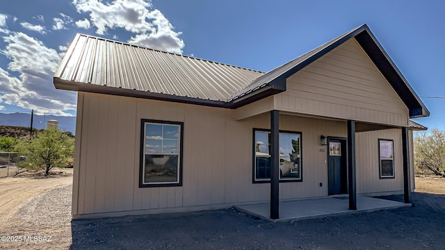 352 W Lee Trl, Safford, AZ 85546 - back of property with metal roof