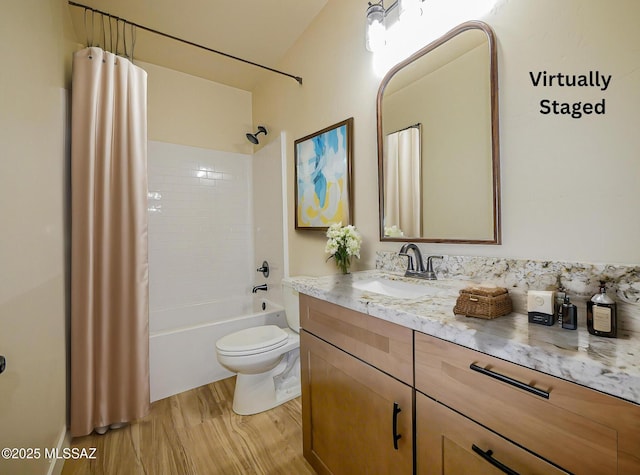 352 W Lee Trl, Safford, AZ 85546 - full bath with shower / bathtub combination with curtain, vanity, toilet, and wood finished floors