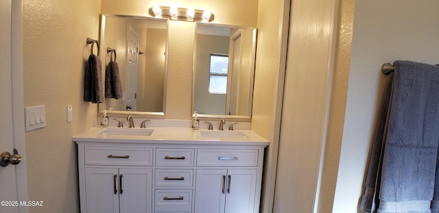 1732 W Pineriver Pl, Tucson, AZ 85746 - full bath with double vanity and a textured wall