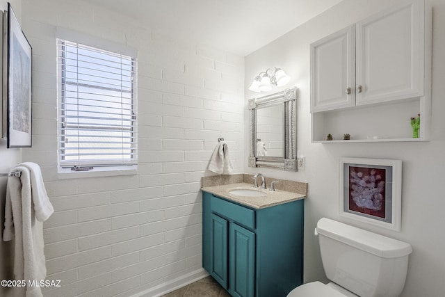 344 S Paseo Sarta Unit C, Green Valley, AZ 85614 - bathroom with toilet, vanity, and tile patterned flooring