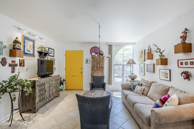 344 S Paseo Sarta Unit C, Green Valley, AZ 85614 - living area featuring light tile patterned flooring