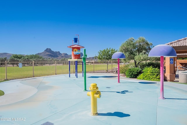 10095 N Mill Crossing Way, Tucson, AZ 85743 - surrounding community featuring a mountain view