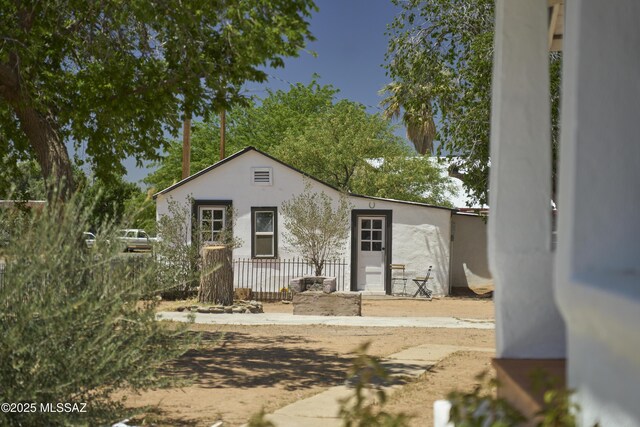 203 N Kellum Ave, Bowie, AZ 85605 - view of outbuilding with fence