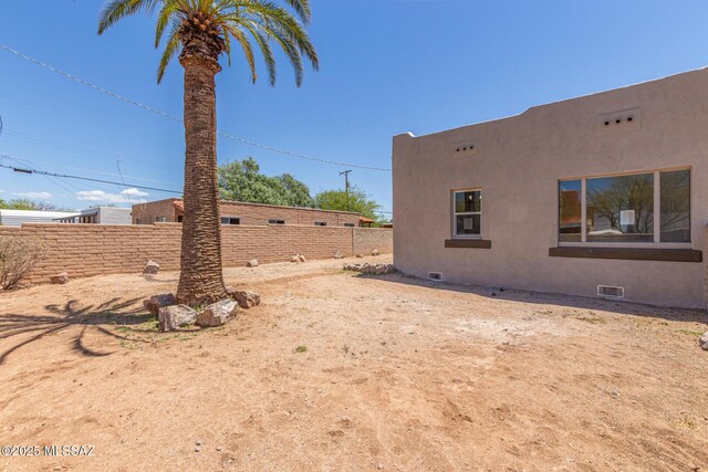 2956 N Tyndall Ave, Tucson, AZ 85719 - view of yard with fence