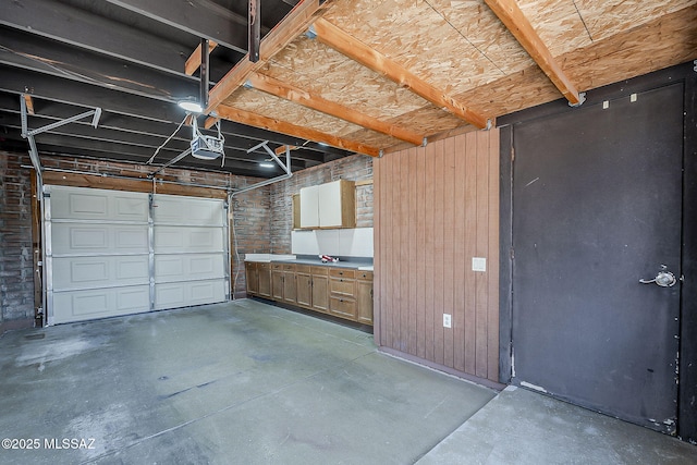 2756 S Via Del Bac, Green Valley, AZ 85622 - garage featuring a garage door opener