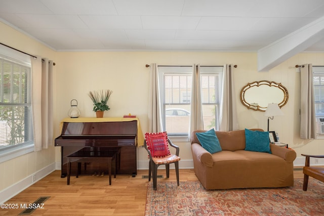 24 Black Knob, Bisbee, AZ 85603 - living area with crown molding and wood finished floors