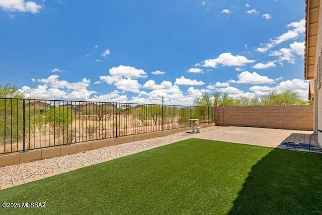6902 W Leeward Cove Way, Tucson, AZ 85757 - view of yard featuring a patio area