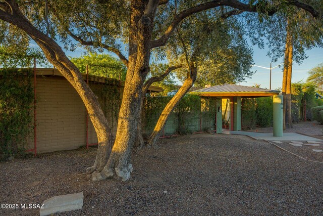 3025 E Blacklidge Dr, Tucson, AZ 85716 - view of yard