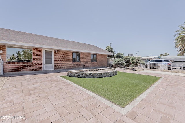 6158 E Calle Aurora, Tucson, AZ 85711 - view of yard with a patio area