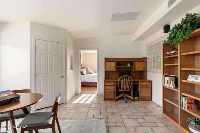 2826 E Kleindale Rd, Tucson, AZ 85716 - view of home office