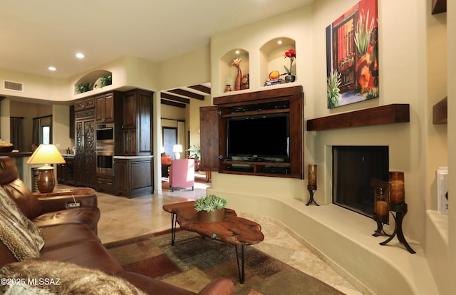 9971 N Desert Sky Rd, Oro Valley, AZ 85737 - living area featuring recessed lighting
