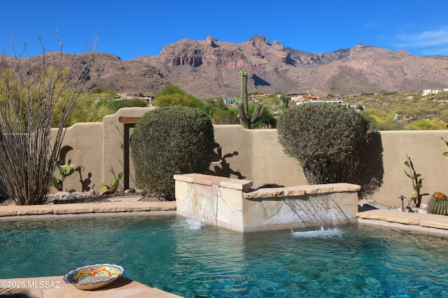 7020 N Chaparral Ave, Tucson, AZ 85718 - view of swimming pool featuring a mountain view