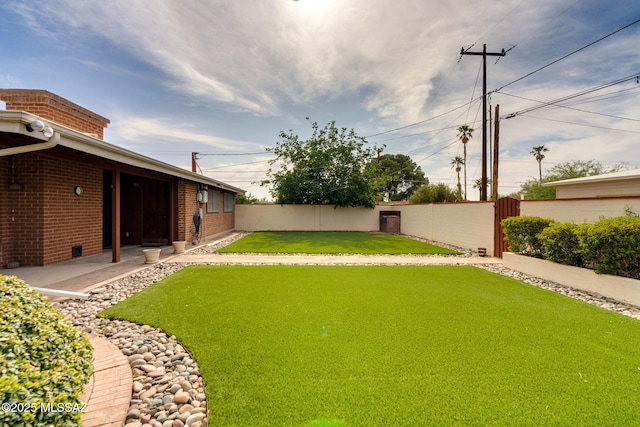 5301 E 4th St, Tucson, AZ 85711 - view of yard