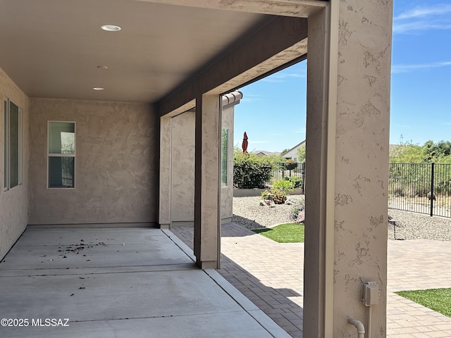 60422 E Arroyo Vista Dr, Oracle, AZ 85623 - view of patio with fence