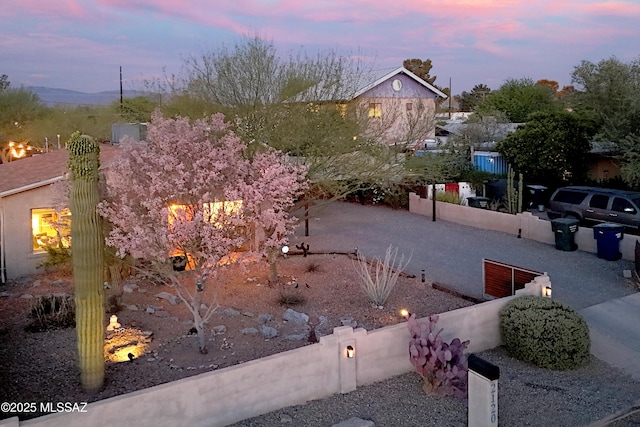 2120 N Fair Oaks Ave, Tucson, AZ 85712 - view of home's exterior